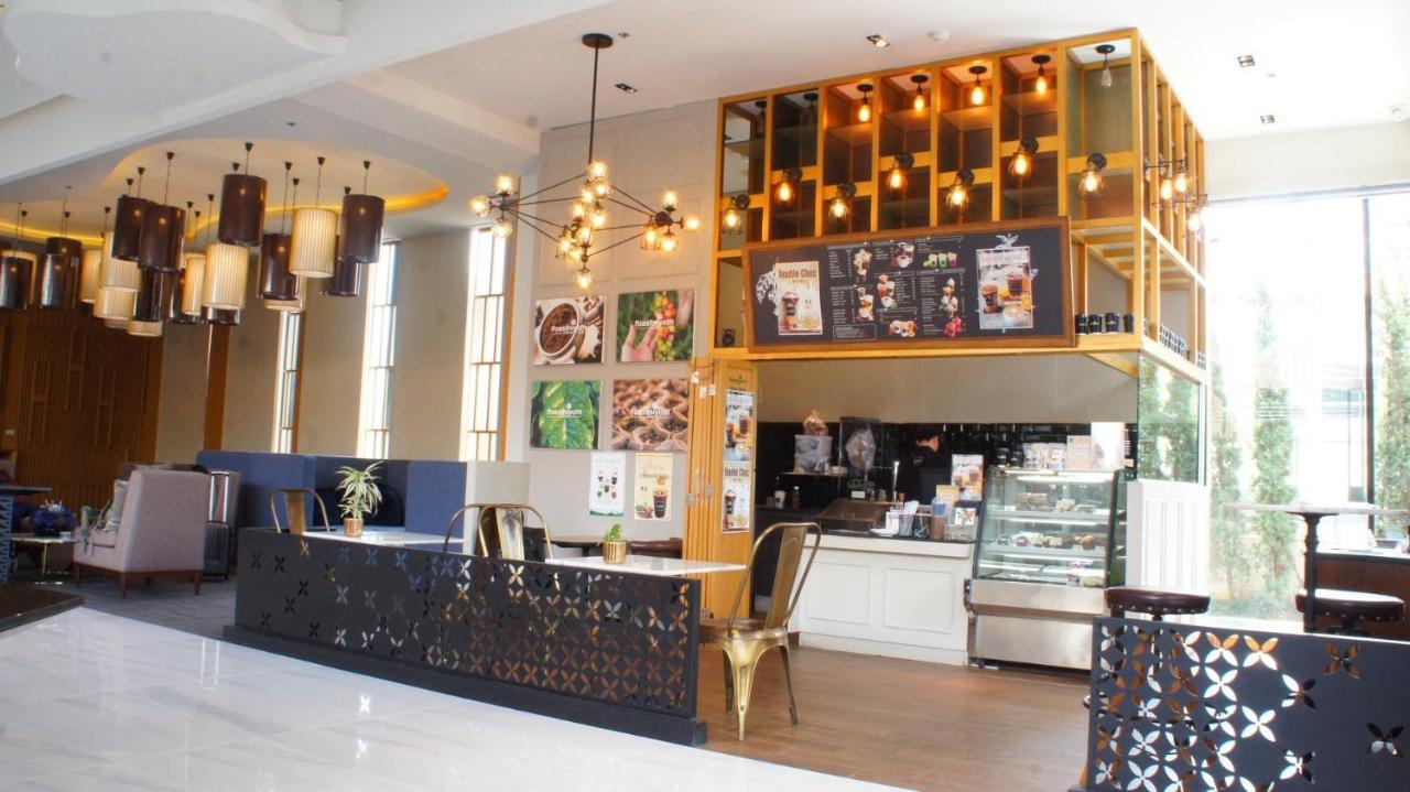 The Astra Chiang Mai Family Room Exterior photo